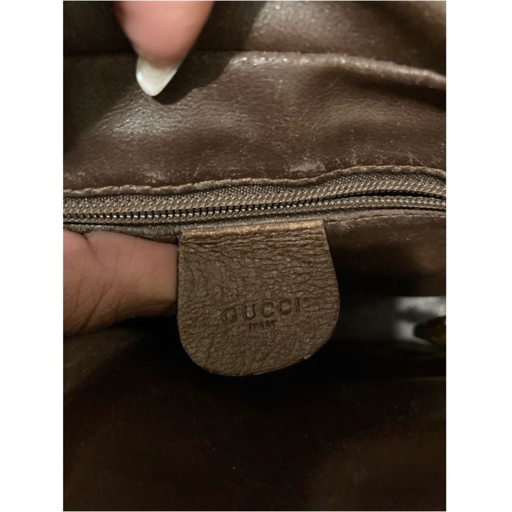 Authentic Pre-loved Vintage Gucci Crossbody Bag - Picture 4 of 14
